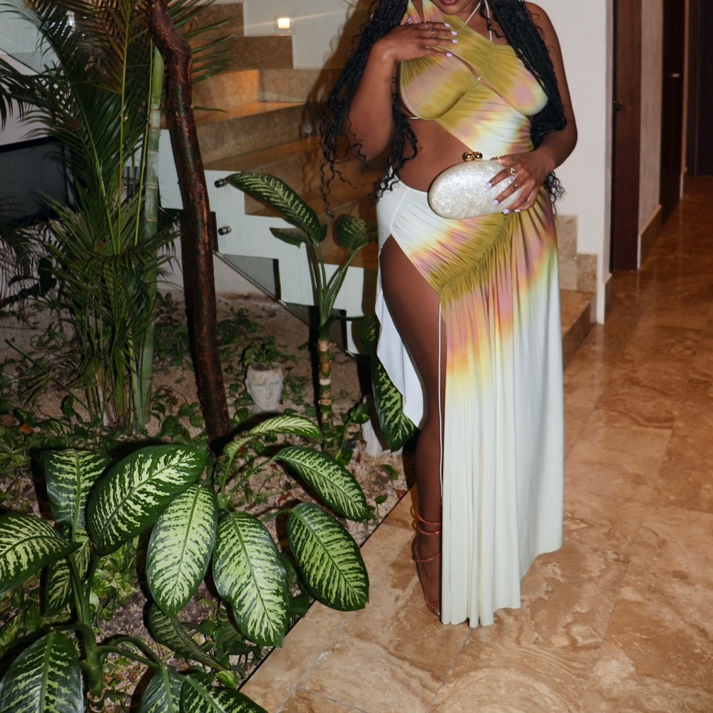 Elegant Cream and Yellow Maxi dress